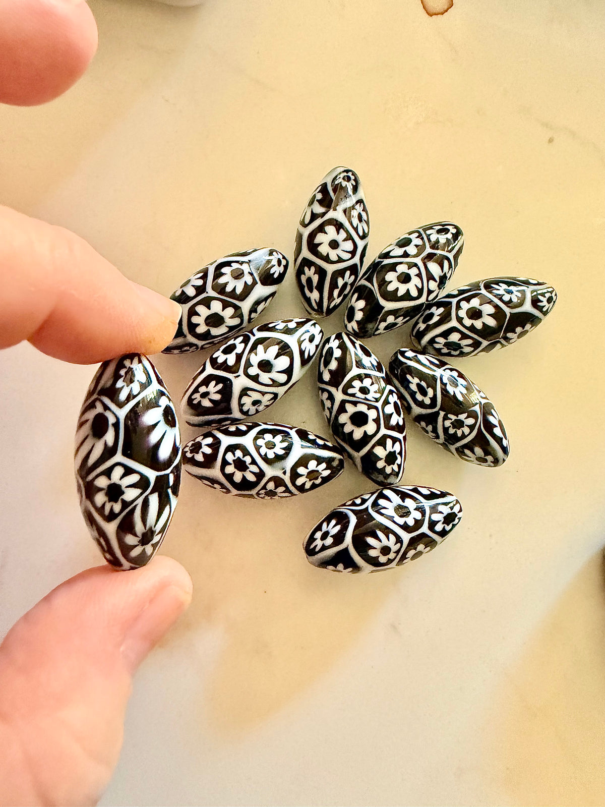 RARE Large Olive Ercole Moretti Millefiori Black & White Bead