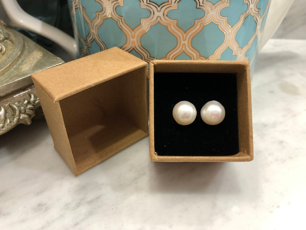 AAA Freshwater Pearl Stud Earrings: 925 Silver (10.5-11mm)
