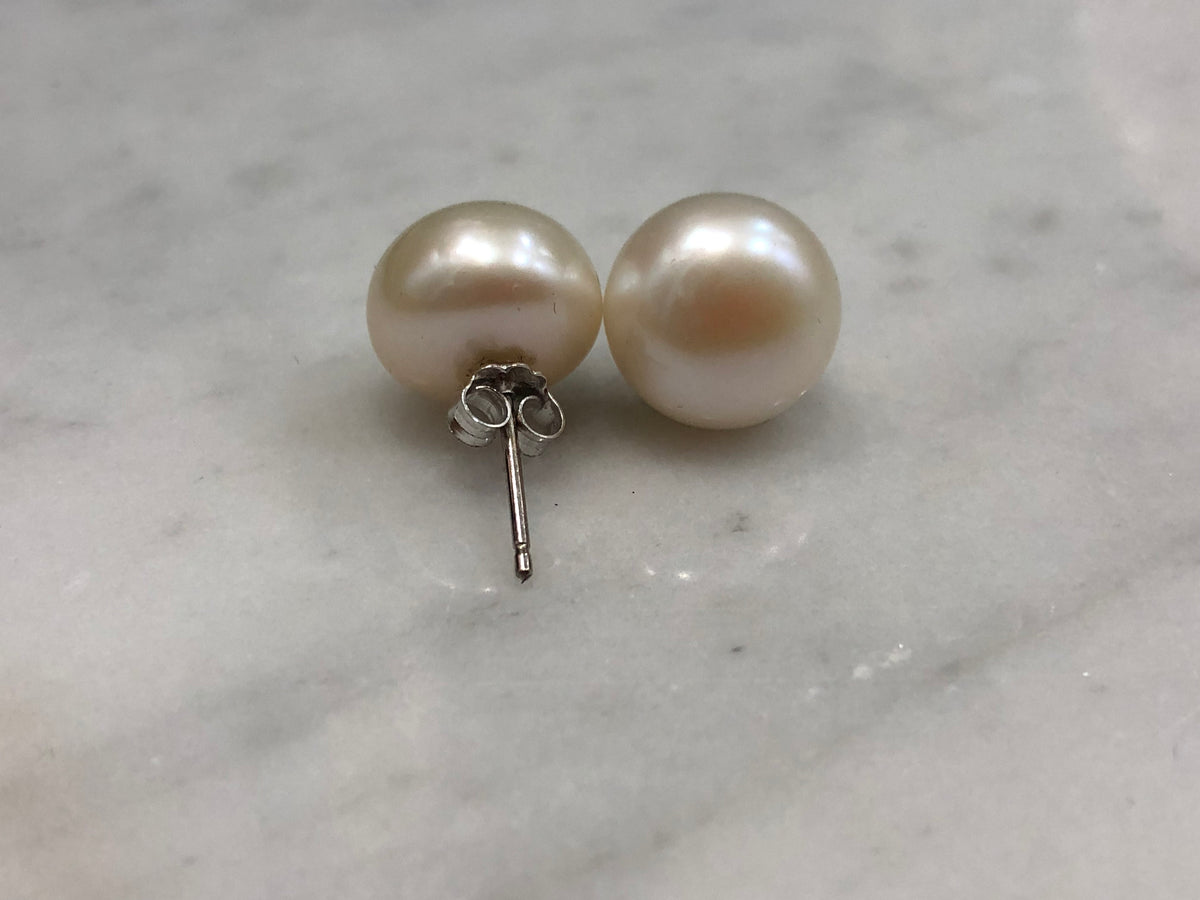 AAA Freshwater Pearl Stud Earrings: 925 Silver (10.5-11mm)
