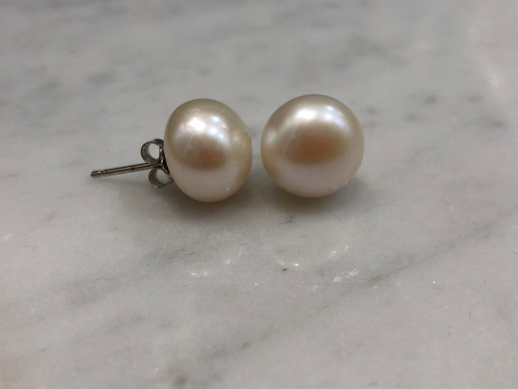 AAA Freshwater Pearl Stud Earrings: 925 Silver (10.5-11mm)