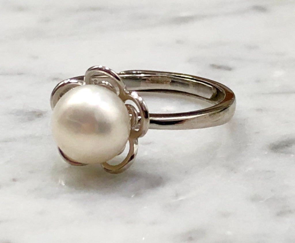 Sterling Silver Pearl Flower Ring