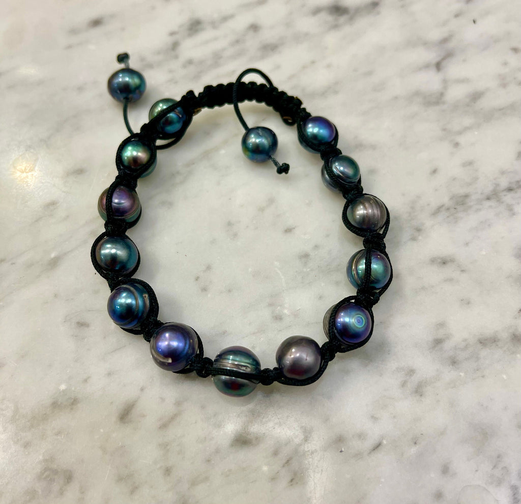 9mm Iridescent Blue Pearl Thread Bracelet