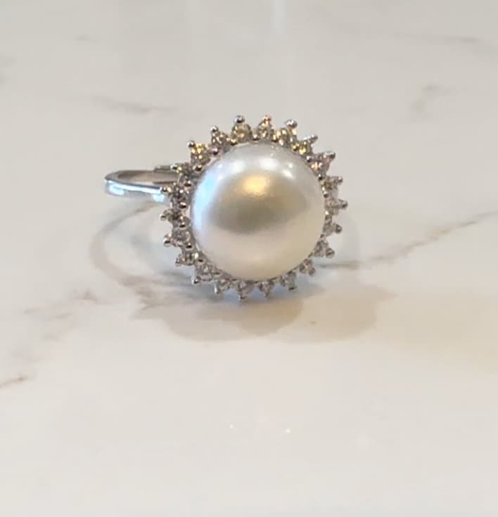 10MM Freshwater Pearl Ring set in 925 Silver