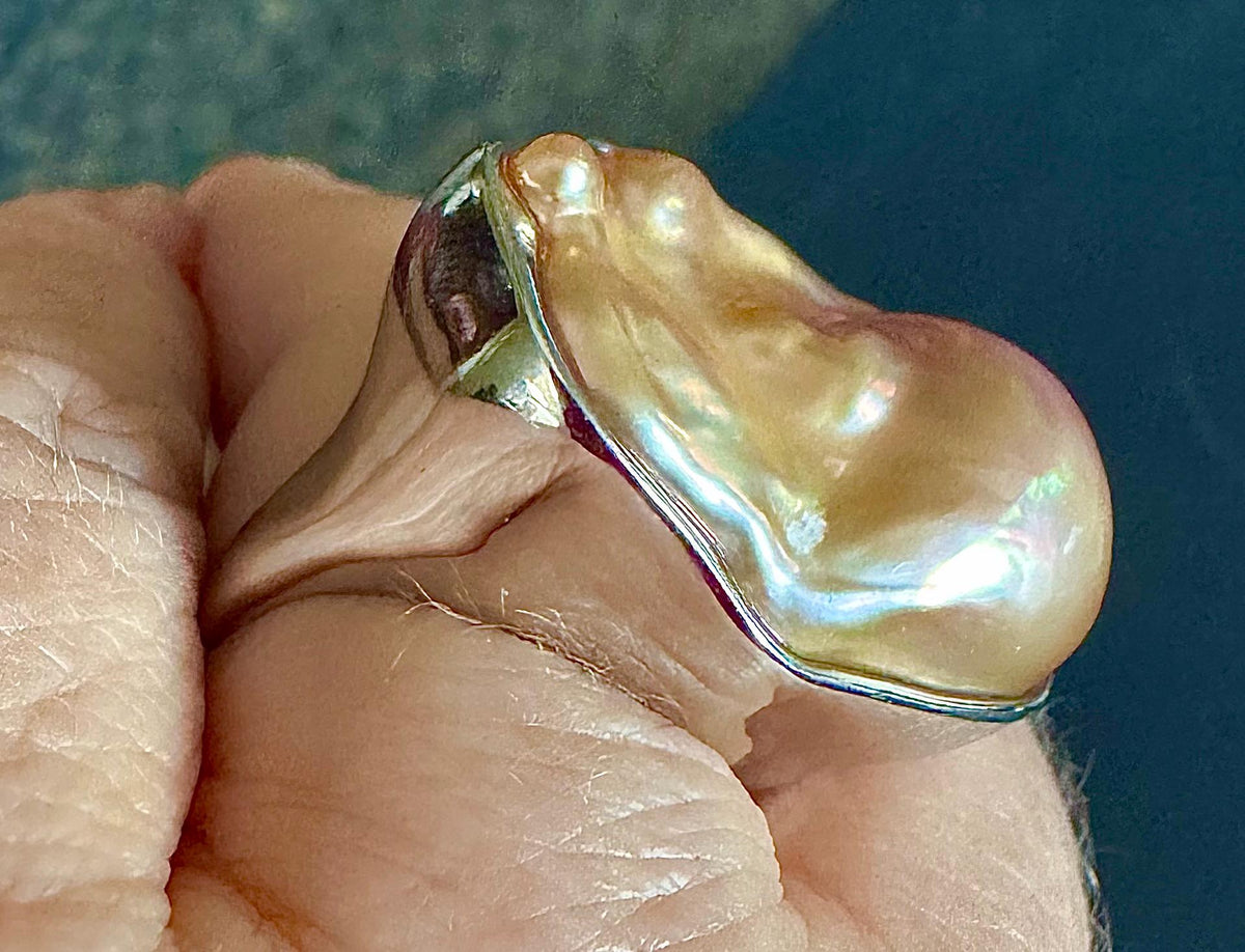 Heavy, Solid, Chunky Sterling Silver GIANT Peach Iridescent Flameball Pearl Statement Ring