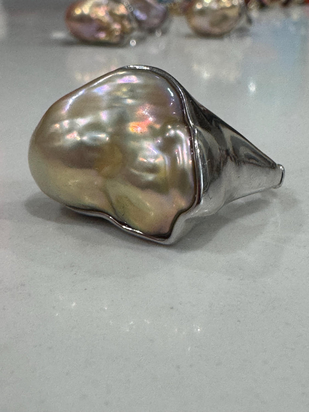 Chunky Sterling Silver GIANT Champagne Iridescent Flameball Pearl Statement Ring