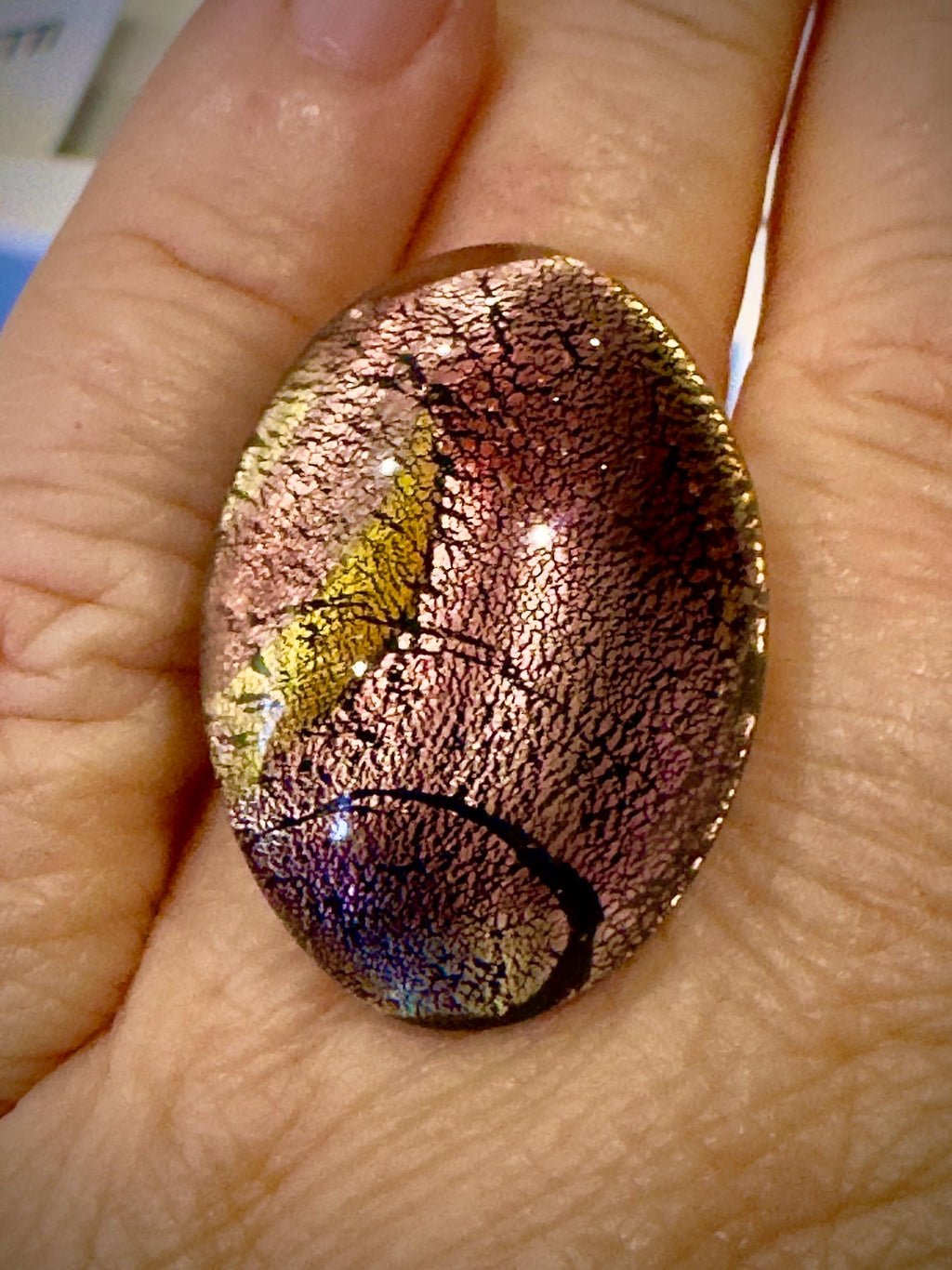 Ercole Moretti VINTAGE Uncirculated Oval Ring in Iridescent Golden, Warm Brownish Gold, Iridescent Lavender on Silvery Adjustable Bands