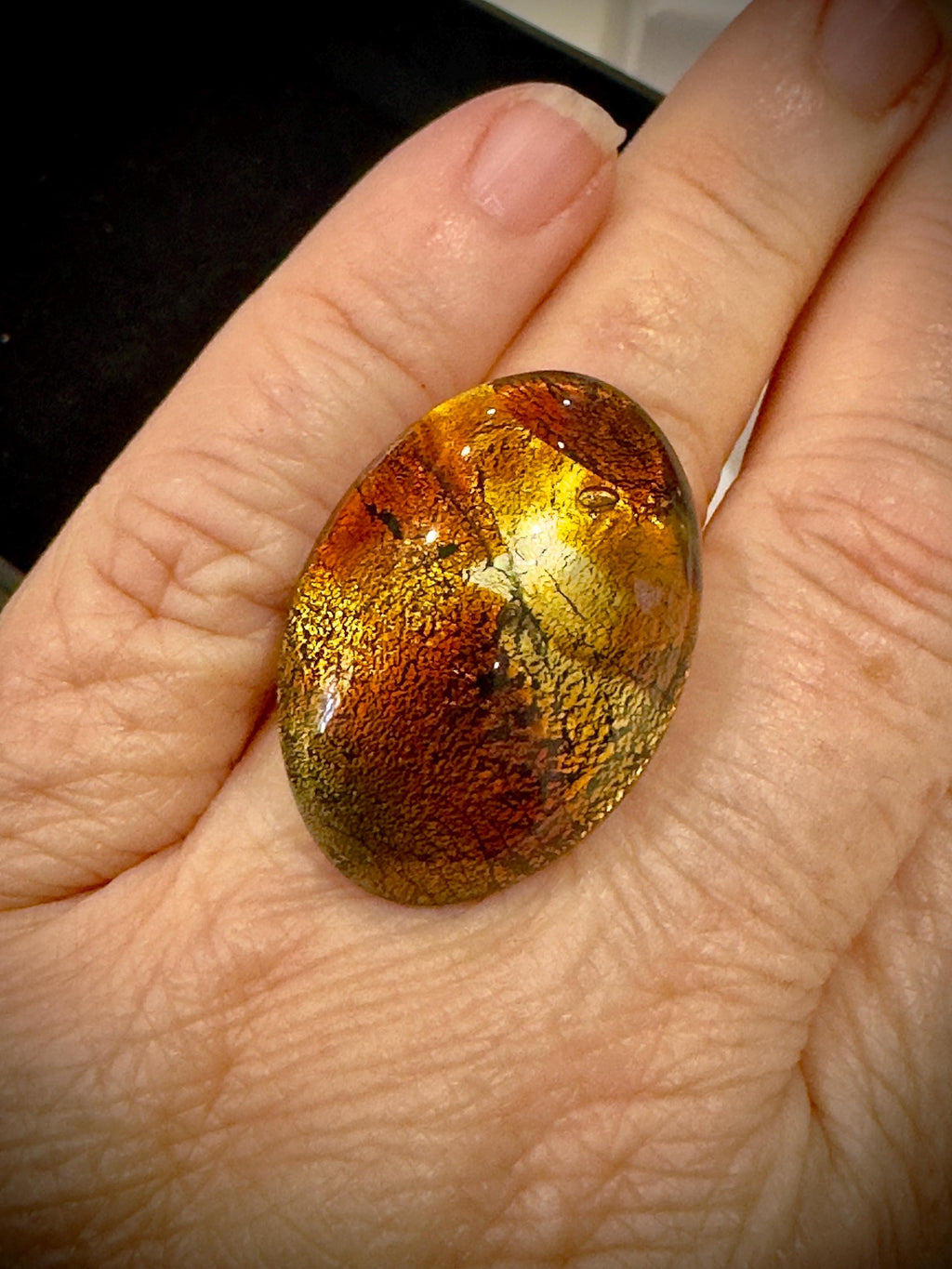 Ercole Moretti VINTAGE Uncirculated Oval Ring in Iridescent Golden, Warm Brownish Gold, Iridescent Lavender on Silvery Adjustable Bands